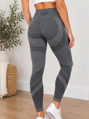 NWOT PINK Victoria’s Secret Seamless Gray Mesh Leggings Size Medium